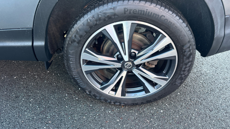 Nissan Qashqai 1.5 dCi N-Connecta 5dr Diesel Hatchback